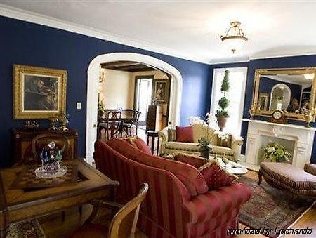 Robinwood Bed And Breakfast Литъл Рок Интериор снимка