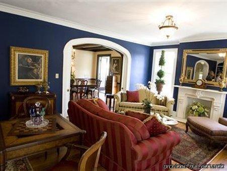 Robinwood Bed And Breakfast Литъл Рок Интериор снимка