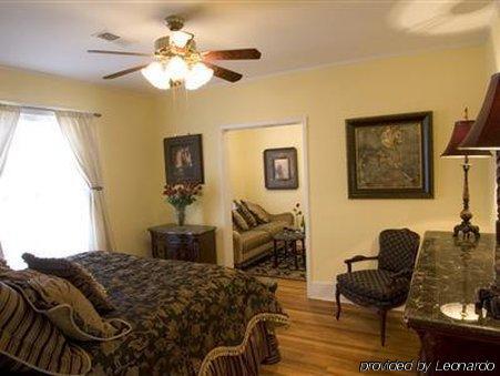 Robinwood Bed And Breakfast Литъл Рок Стая снимка