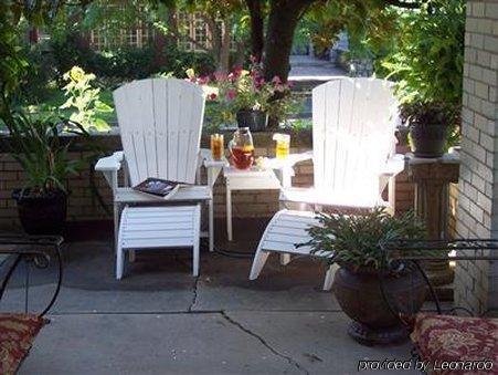 Robinwood Bed And Breakfast Литъл Рок Съоръжения снимка