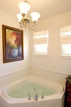 Robinwood Bed And Breakfast Литъл Рок Екстериор снимка